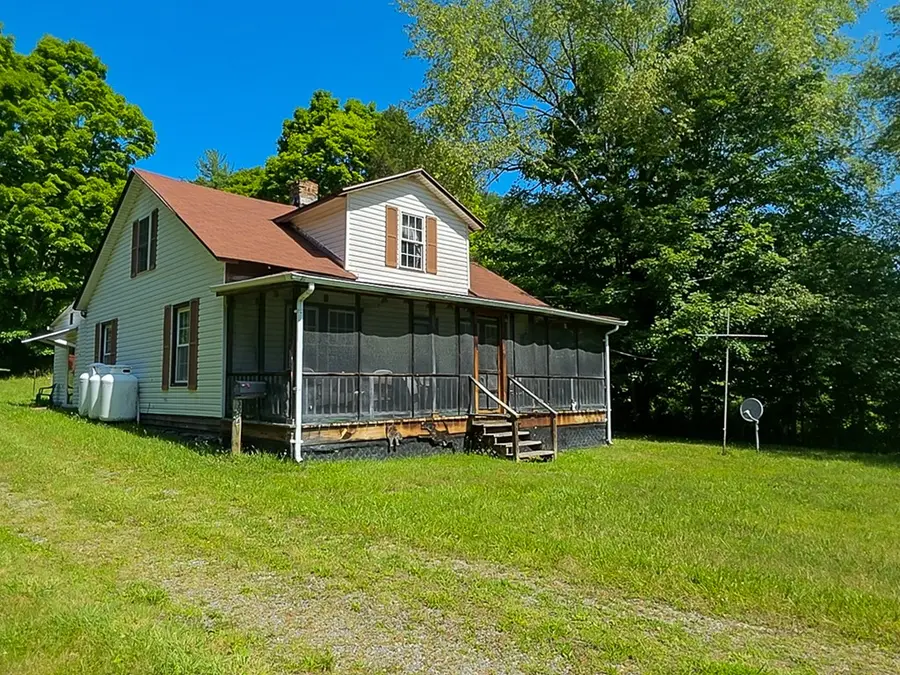 3004 Kanawha Trail, Covington, VA 24426 - #2