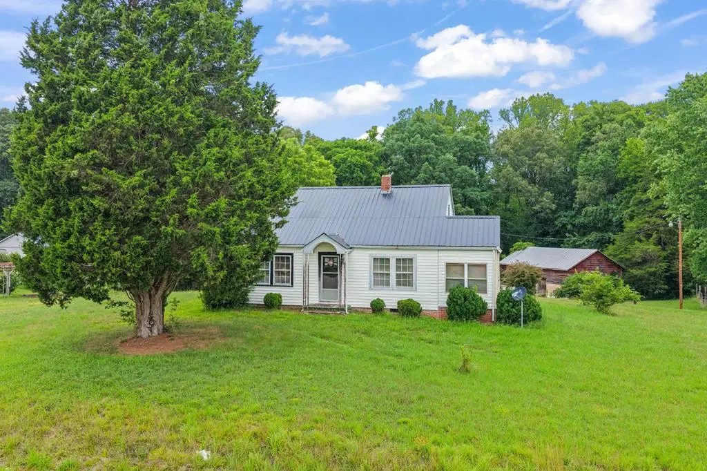 2317 Highway 58 West, Buffalo Junction, VA 23926 - #1