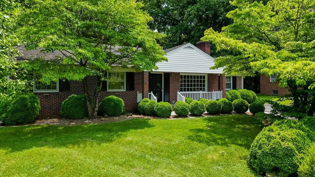 1088 Golf Course Road, Halifax, VA 24558 - #1