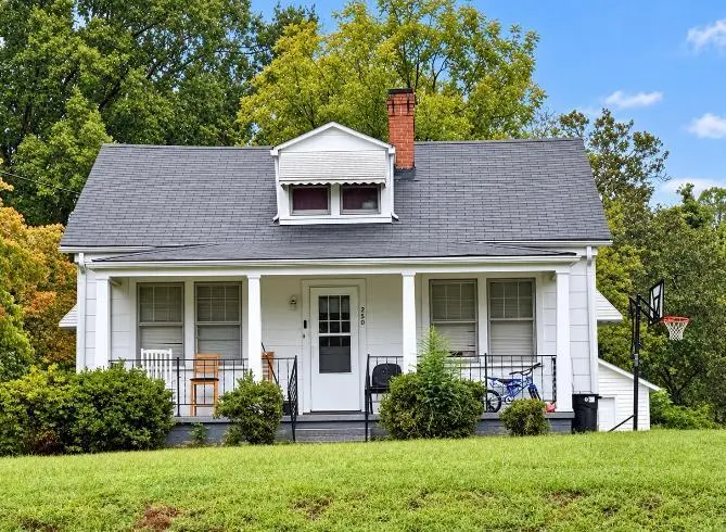 250 N Main Street, Halifax, VA 24558 - #1