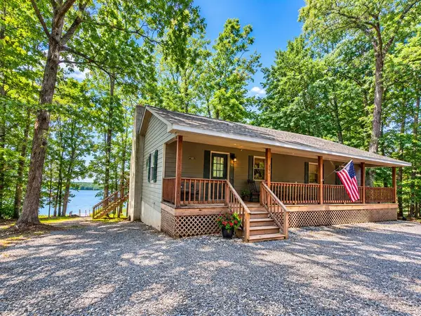 994 Strawberry Lane, Buffalo Junction, VA 24529