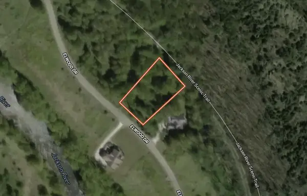 11 Elwood Drive, Hot Springs, VA 24445