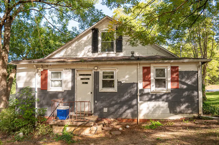 805 W 2nd Street, Chase City, VA 23924 - #3