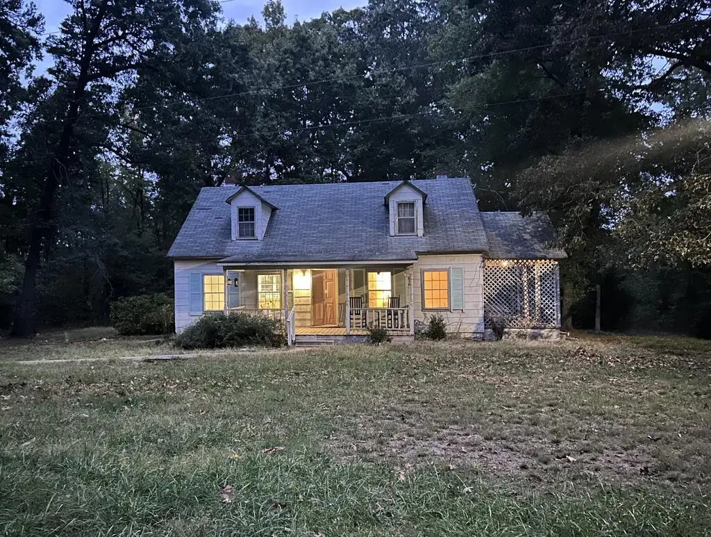 1041 Clarksville Road, Virgilina, VA 24598 - #1
