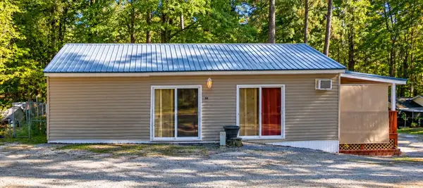 104 Hiwasse Trail, Bracey, VA 23919