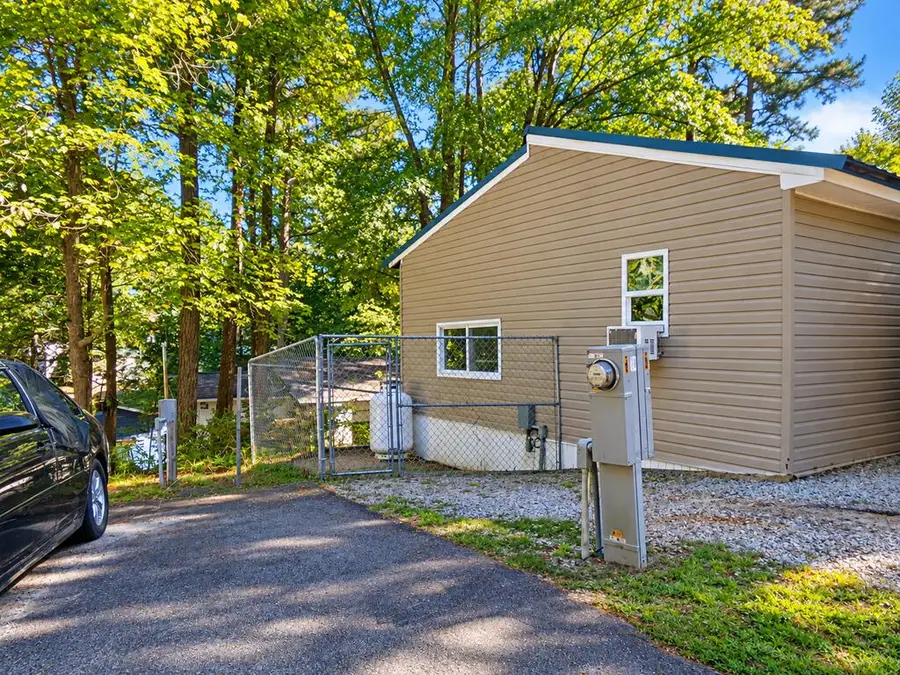 104 Hiwasse Trail, Bracey, VA 23919 - #2