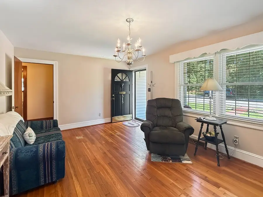 515 W High Street, South Hill, VA 23970 - #2