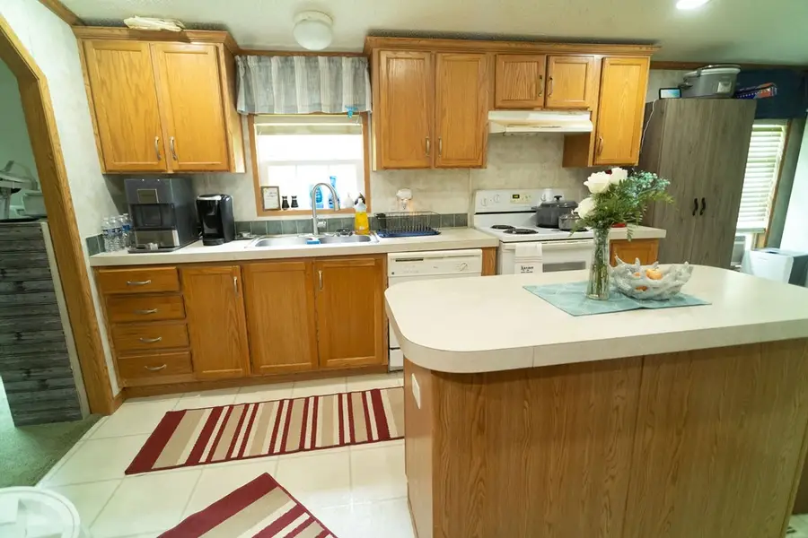 3195 OSBORNE MOUNTAIN ROAD, Raven, VA 24639 - Image #2