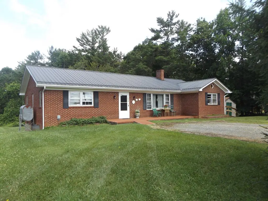 114 Paradise Ln., Galax, VA 24333 - Image #1