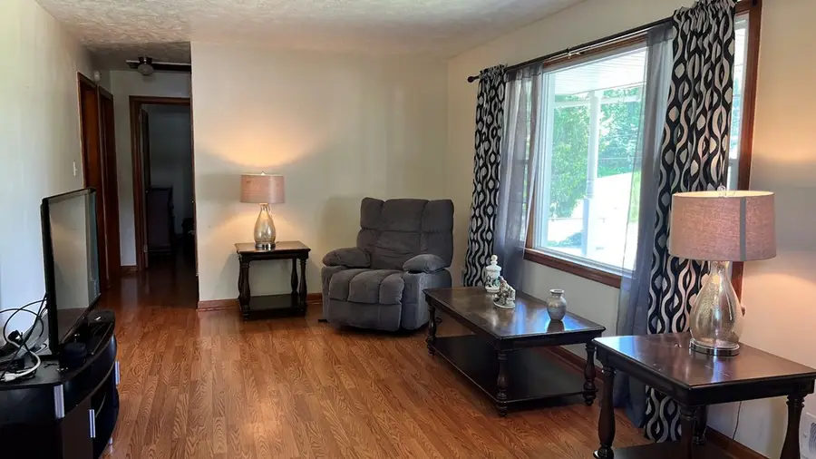 395 Franklin, Wytheville, VA 24382 - Image #2