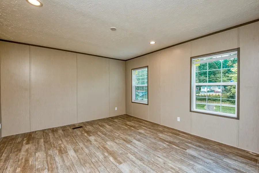 8492 Reedy Creek, Bristol, VA 24202 - Image #2