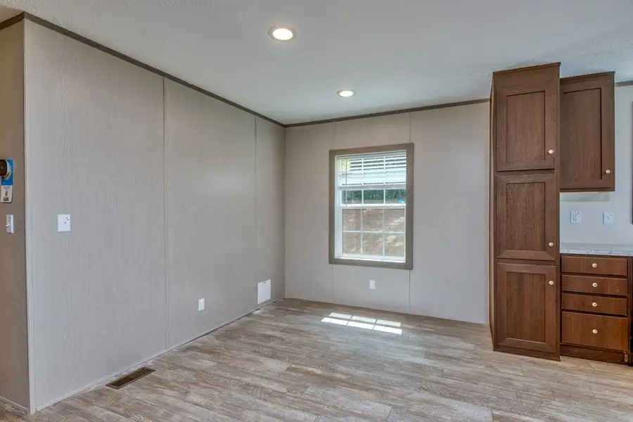 8492 Reedy Creek, Bristol, VA 24202 - Image #3