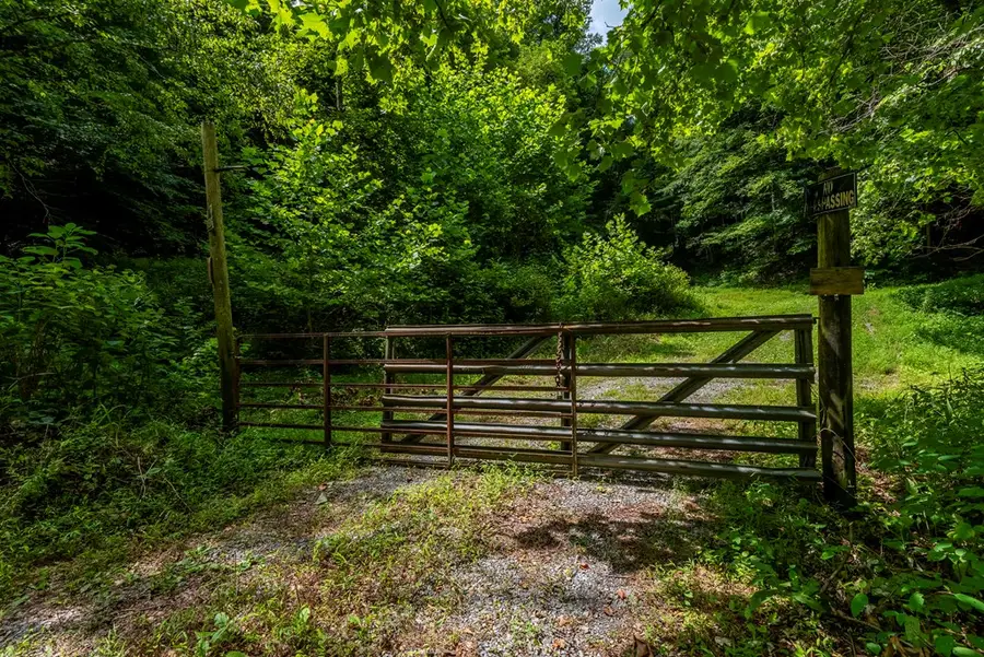 16940 Nordyke Road, Bristol, VA 24202 - Image #3