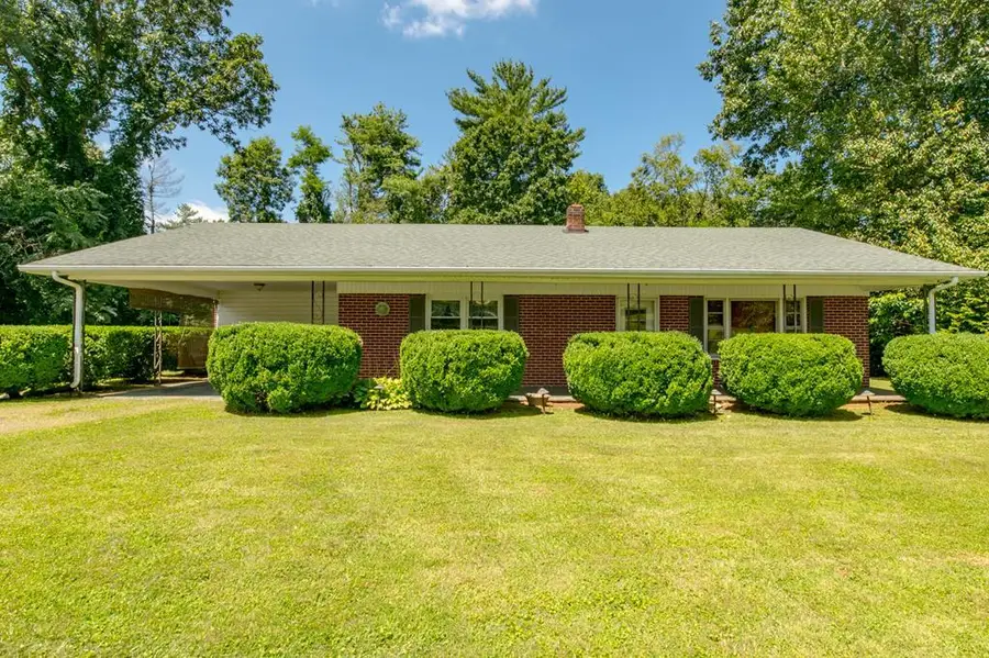 1135 Main St, Galax, VA 24333 - Image #2