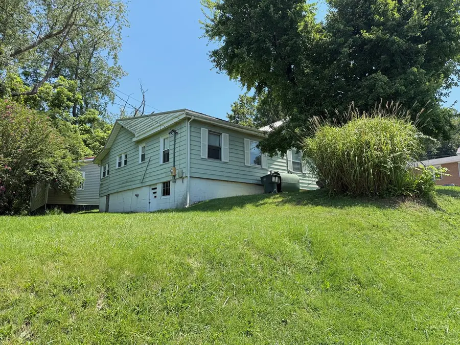 307 B Street, Abingdon, VA 24210 - Image #2