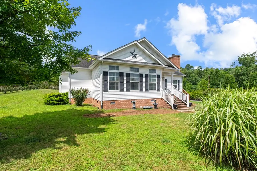1407 Randolph Ave, Pulaski, VA 24301 - Image #2