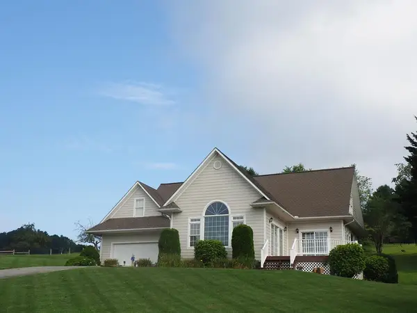 19 Lone Oak Court, Laurel Fork, VA 24352