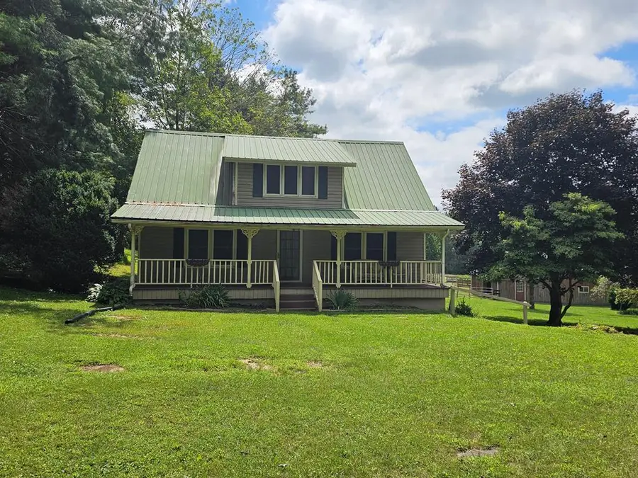 133 Soapstone Rd, Galax, VA 24333 - Image #2