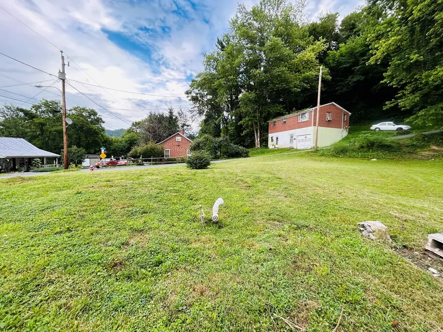 508 Pearl Ave, Marion, VA 24354 - Image #3