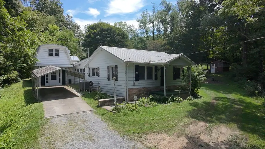 121 Sapwood Drive, Marion, VA 24354 - Image #2