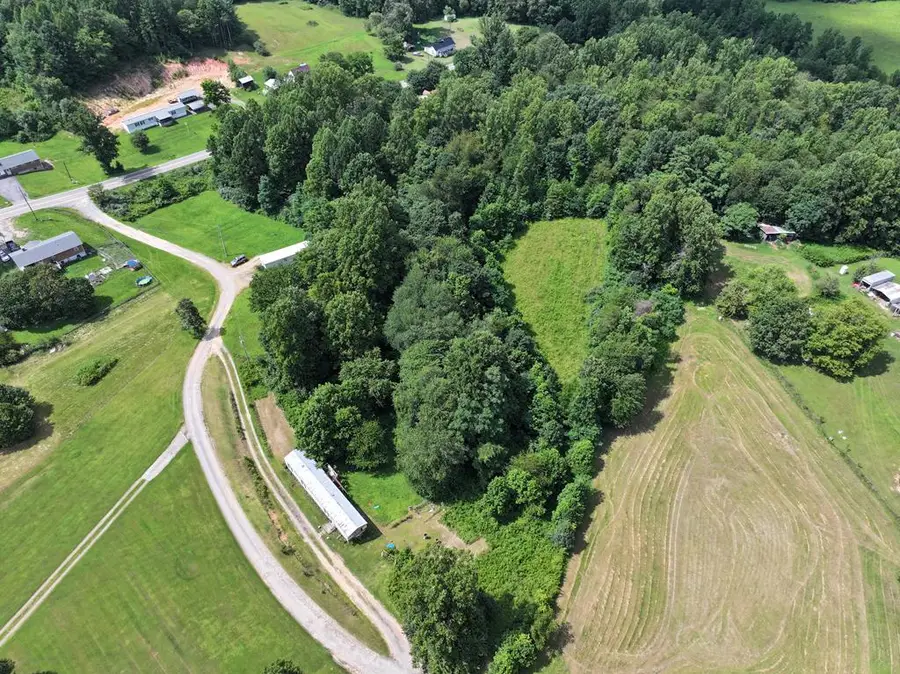 0 J V Drive, Patrick Springs, VA 24133 - Image #2