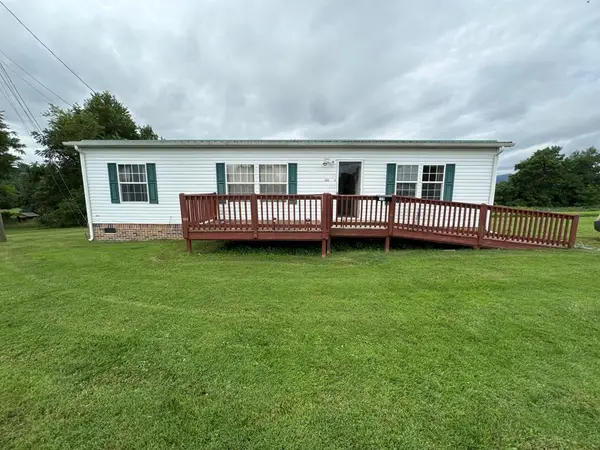 158 North Drive, Marion, VA 24354