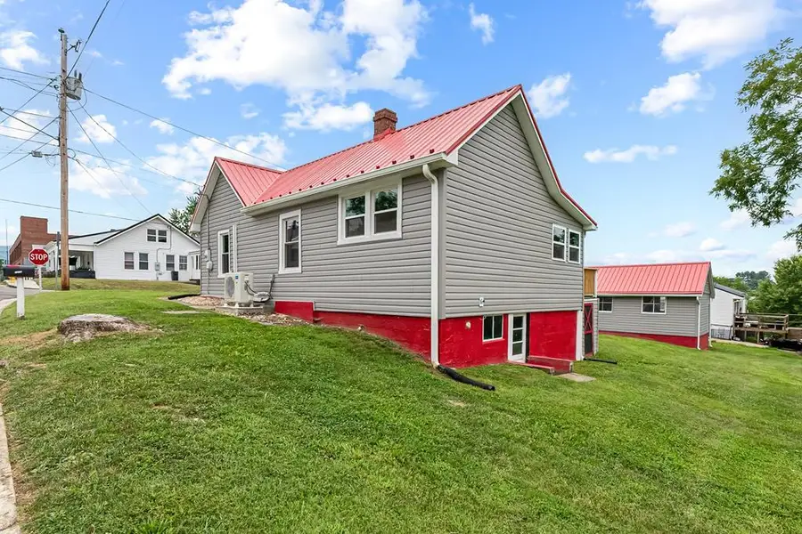 1210 Monroe St, Wytheville, VA 24382 - Image #3