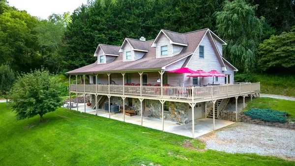 2161 River Bend Rd, Mouth of Wilson, VA 24363