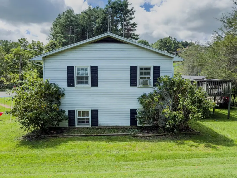 100 Gentry, Galax, VA 24333 - Image #2