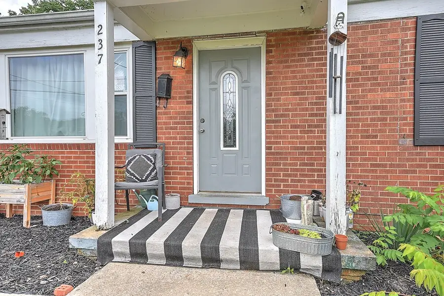 237 Old Abingdon Highway, Bristol, VA 24201 - Image #3