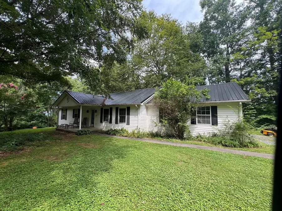 Address Withheld By Seller, Damascus, VA 24236 - Image #3