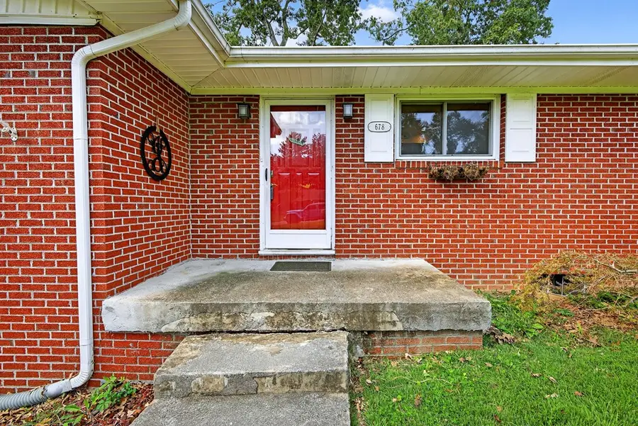 678 Dogwood Lane, Marion, VA 24354 - Image #3