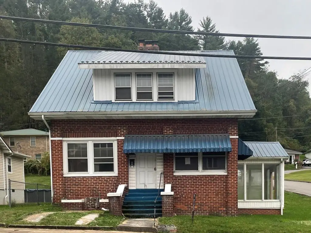 302 Virginia Ave, Richlands, VA 24641 - Image #1