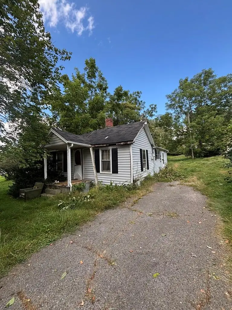625 Grayson Street, Hillsville, VA 24343 - Image #2