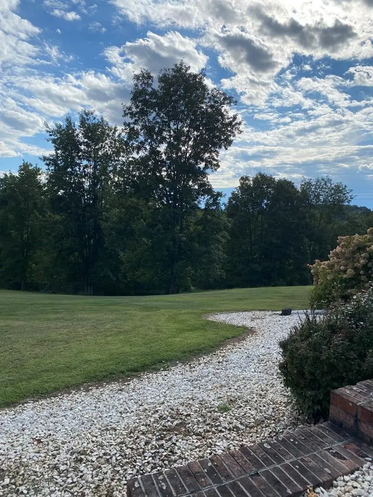 561 Hillsboro Drive, North Tazewell, VA 24630 - Image #3