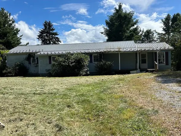 240 Ridge Top Drive, Rural Retreat, VA 24368