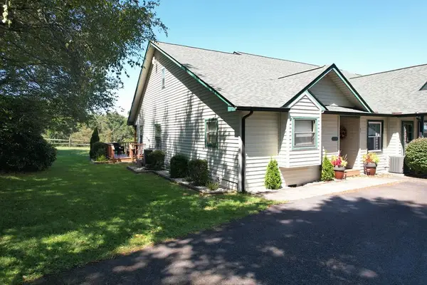 51 Fairway Villa, Fancy Gap, VA 24328