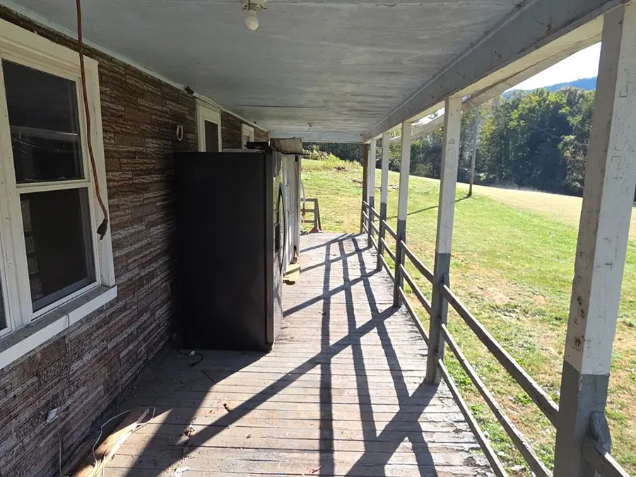 614 LICK CREEK, Ceres, VA 24318 - Image #3