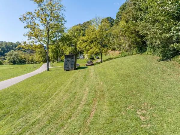 20181 North Fork River  Road, Abingdon, VA 24210