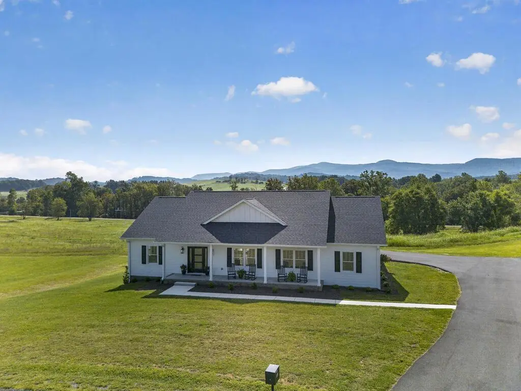 182 St. Johns Way, Chilhowie, VA 24319 - #1