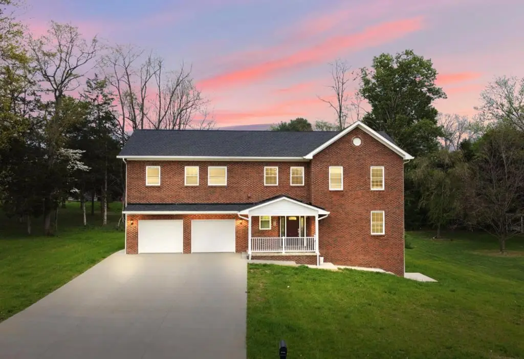 175 Colony Cir, Bristol, VA 24201 - Image #1