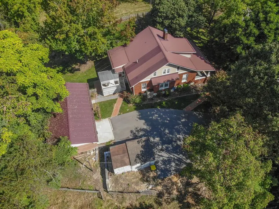 21160 Jeb Stuart Highway, Damascus, VA 24236 - #3