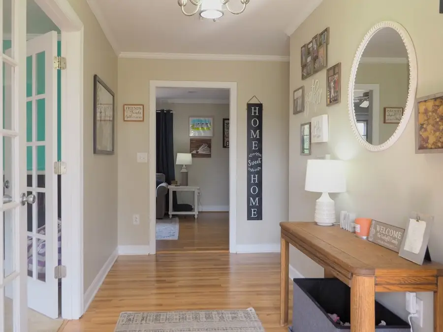 124 Country Club Ln, Galax, VA 24333 - Image #3