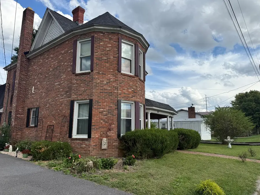 317 Fairfax Avenue, Richlands, VA 24641 - Image #3