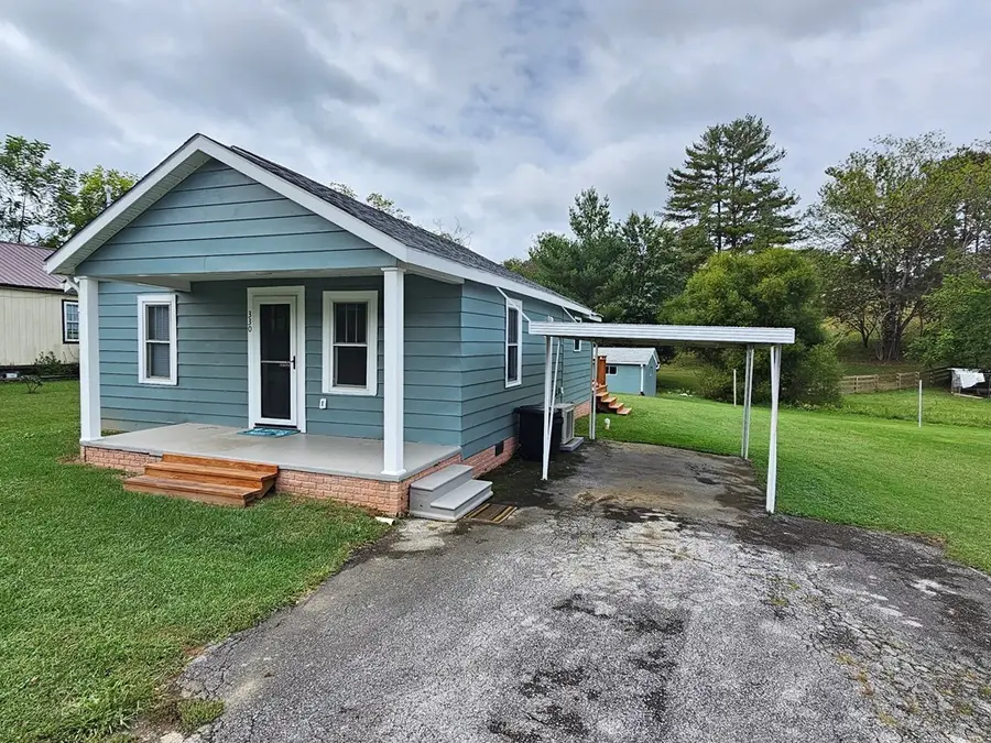 330 Parkwood Dr, Galax, VA 24333 - Image #2