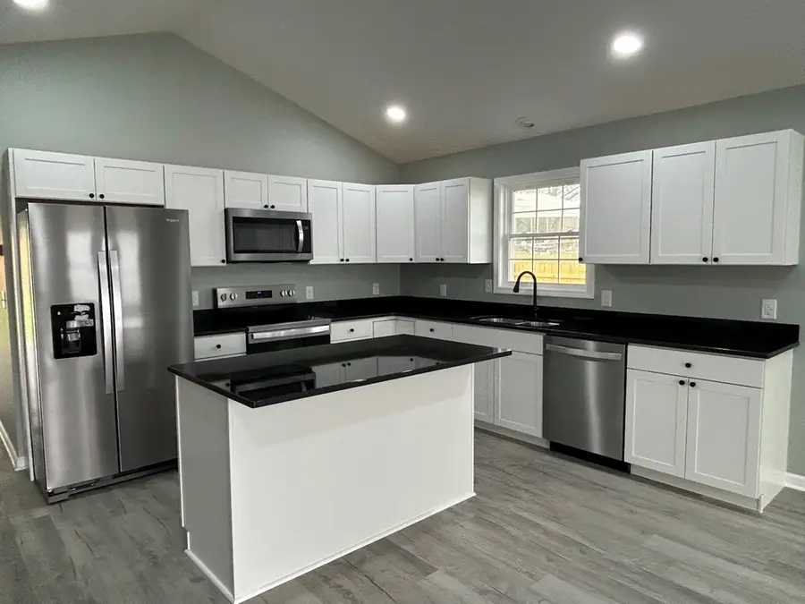 115 Country Lane, Wytheville, VA 24382 - Image #2