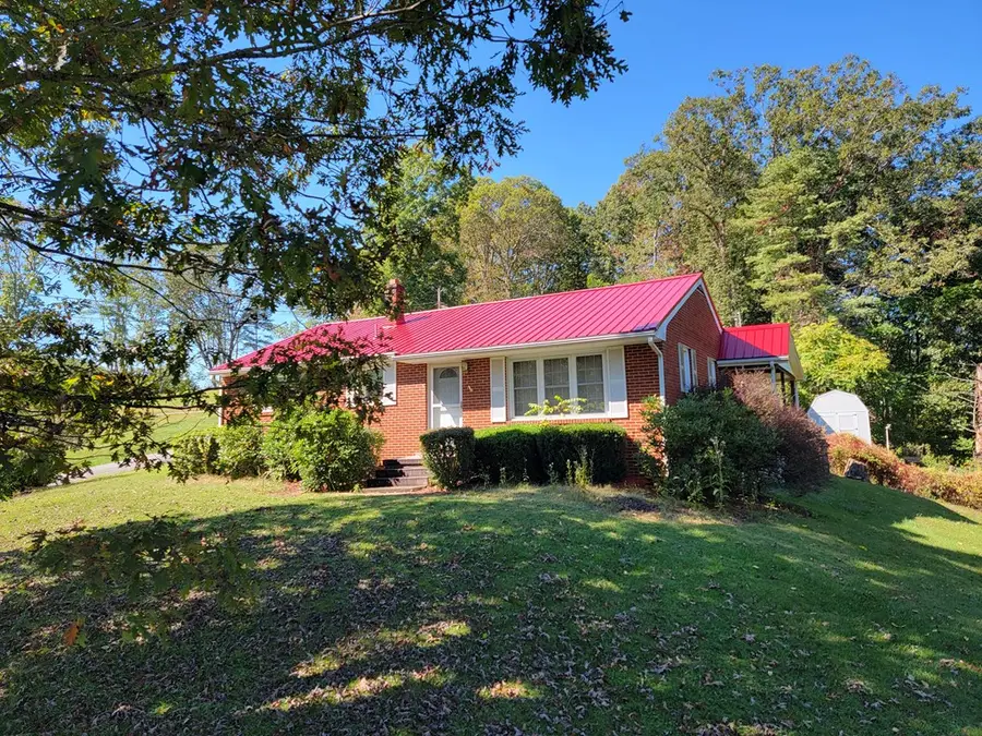 177 South Edgewood Drive, Independence, VA 24348 - Image #2