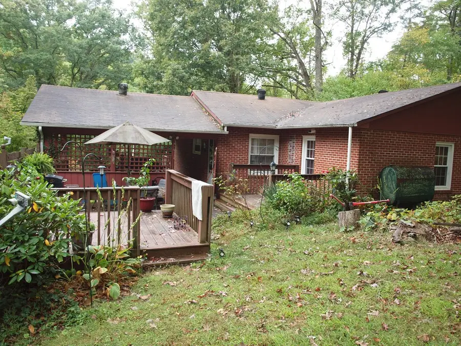 24325 Jeb Stuart Highway, Damascus, VA 24236 - Image #3