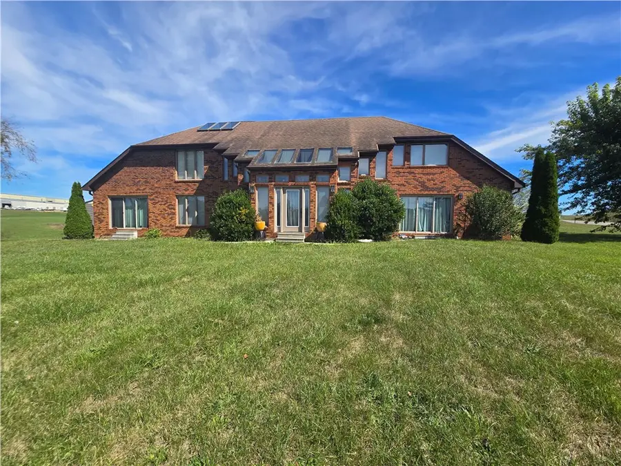 1404 Radio Dr, Rural Retreat, VA 24368 - Image #2