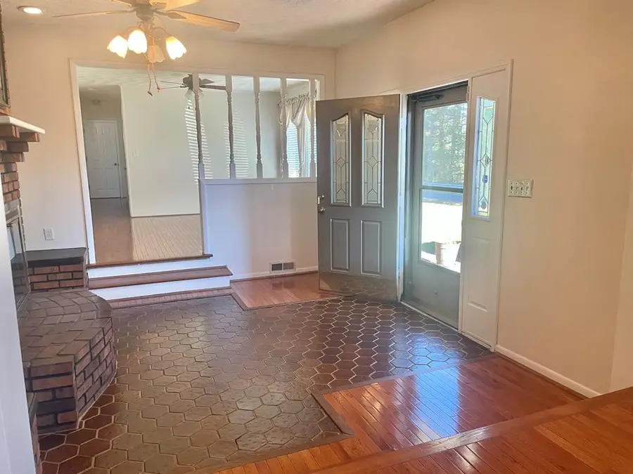 261 Fair Street, Pounding Mill, VA 24637 - Image #3